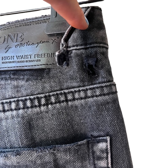 One Teaspoon Zipper Distressed Jeans - Picture 13 of 14